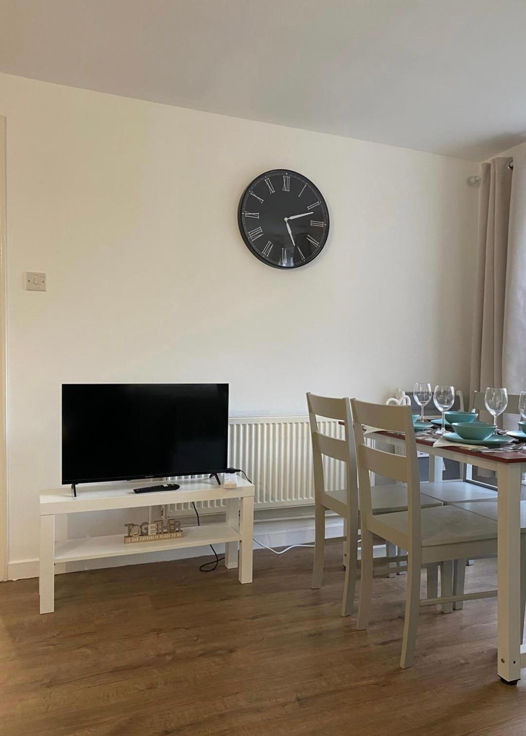 Modern Entire Apartment In Kings Cross St Pancras Лондон Экстерьер фото